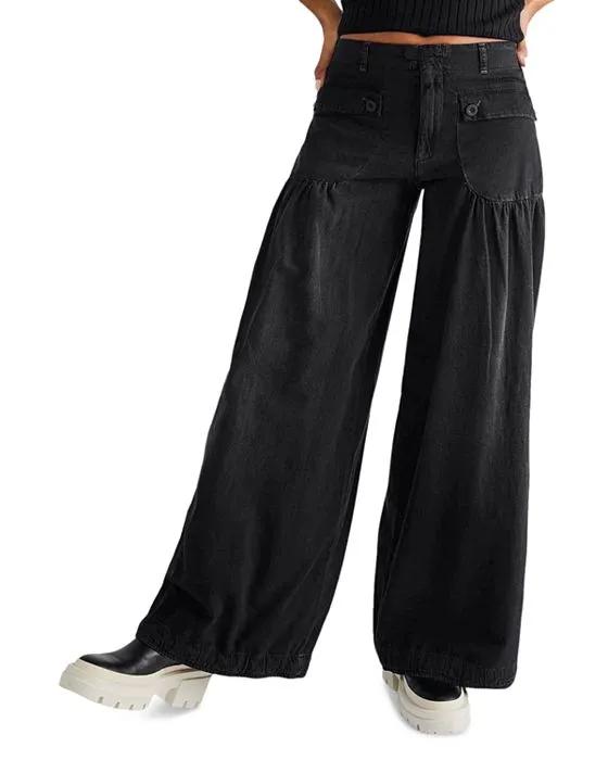 Lotus Mid Rise Wide Leg Jeans in Smokeshow