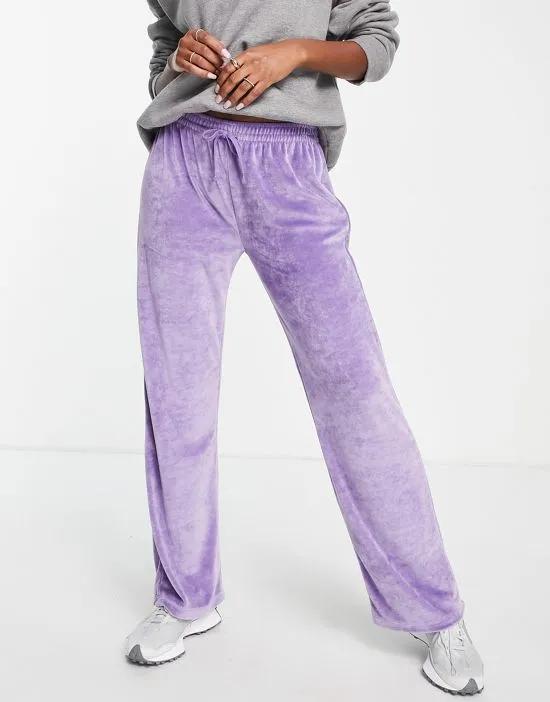 low rise velour sweatpants in lilac