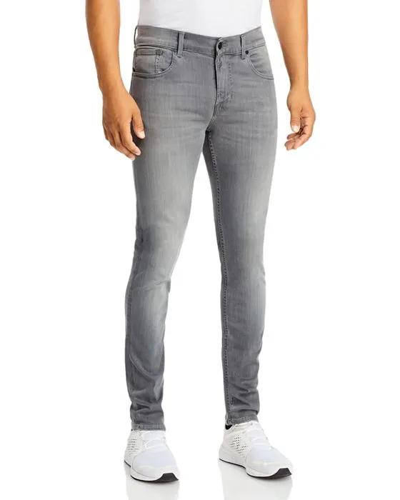 Luxe Performance Plus Slimmy Tapered Slim Fit Jeans in Gray