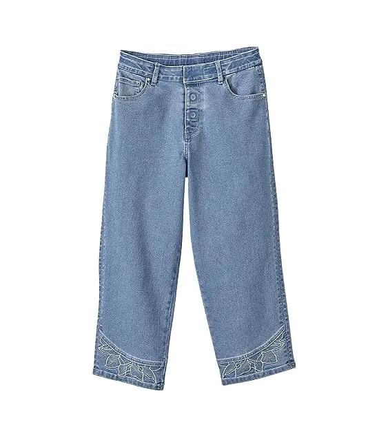 Magnetic Front Fly Capri Jeans