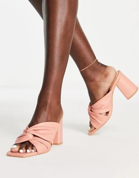 Manarolamule block heeled sandals in pink