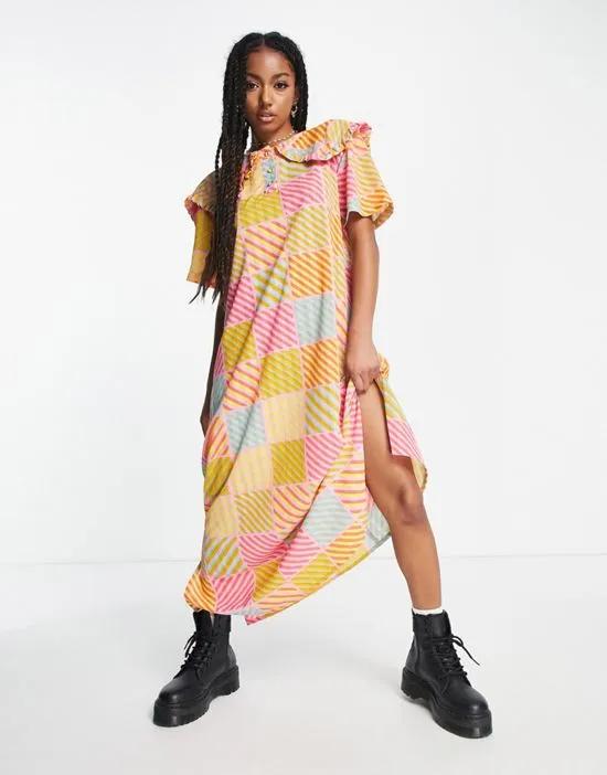 maxi dress with pleated collar in textured check