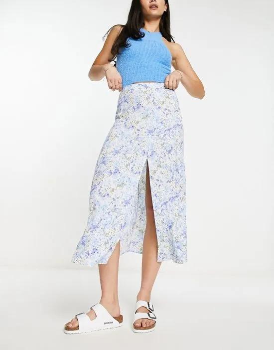 midaxi skirt with slit in blue floral