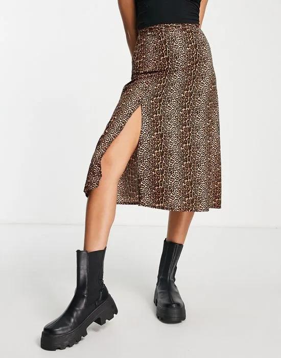 midi skirt with thigh split in grunge leopard