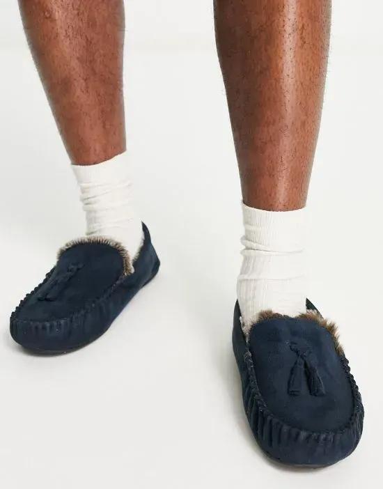 moccasin slippers in navy with faux fur lining