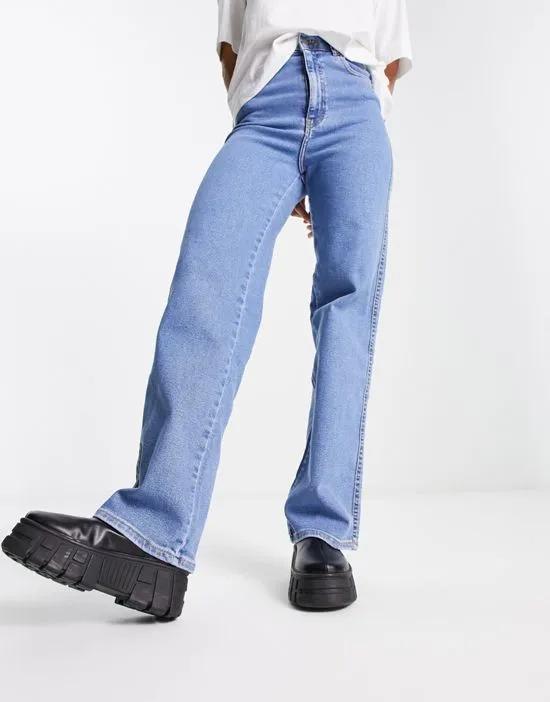 Moxy straight leg jeans in blue