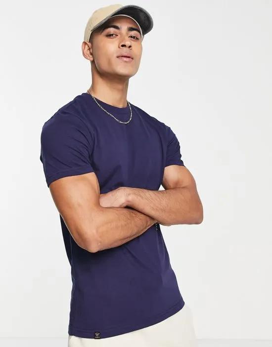 muscle fit t-shirt in navy