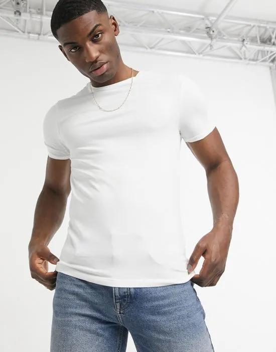 muscle fit t-shirt in white