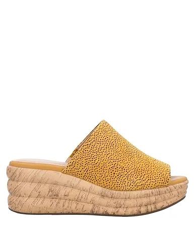 Ocher Mules and clogs