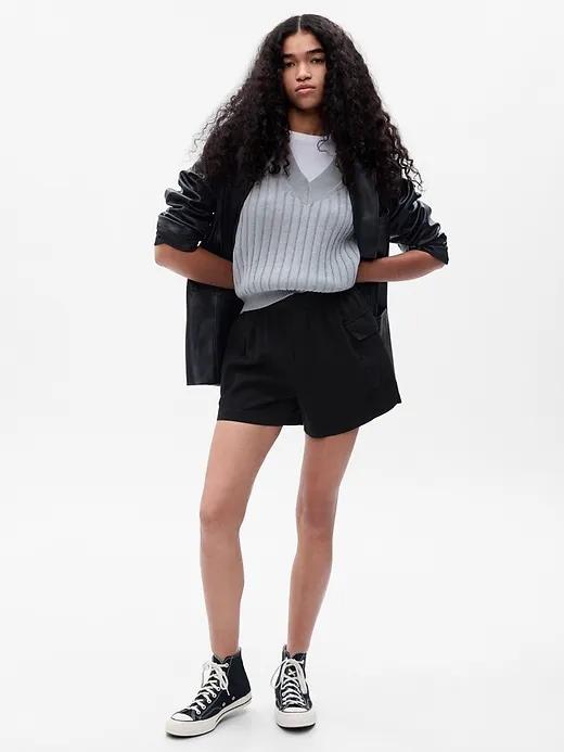 Off-Duty Cargo Khaki Shorts