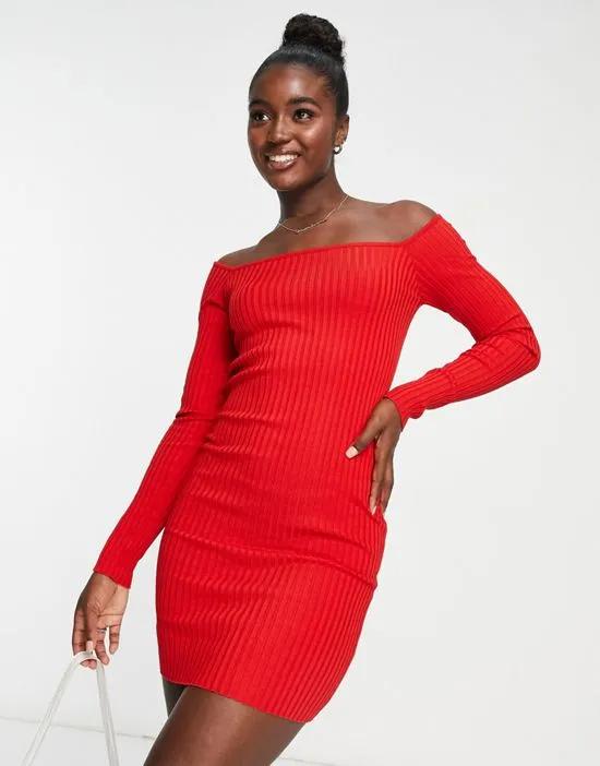 off shoulder wide neck midi dress with open back in red