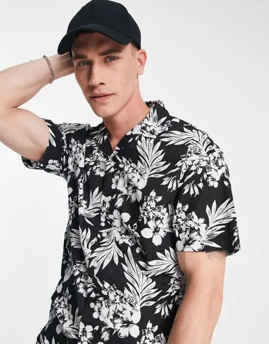 Originals camp collar shirt in black floral print