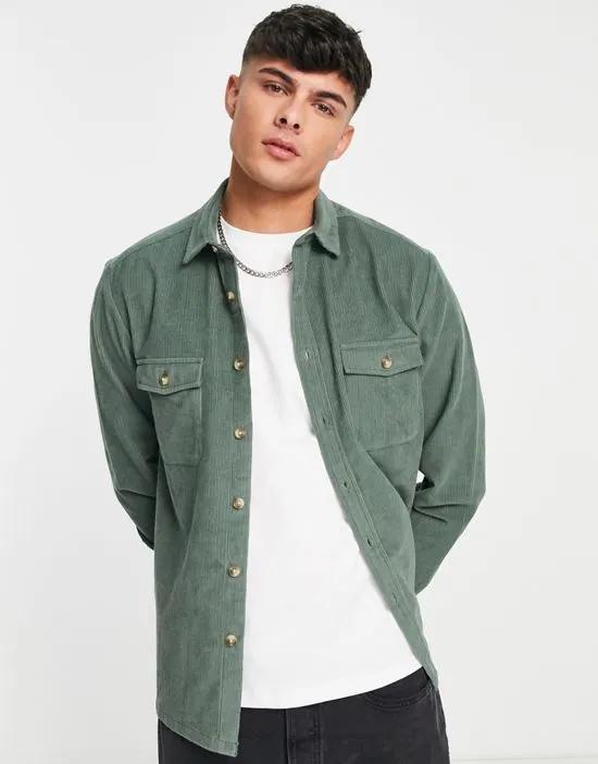 overshirt with double pockets in green cord