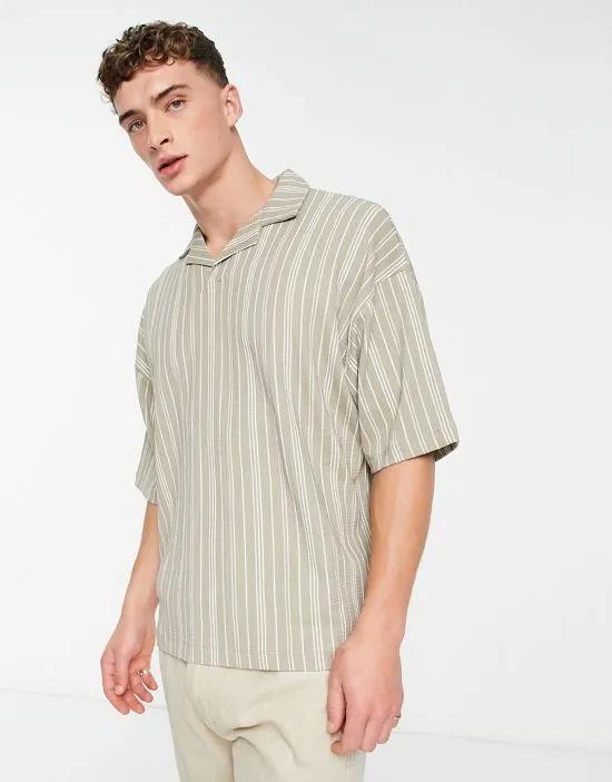 oversized polo T-shirt in stripe texture with camp collar