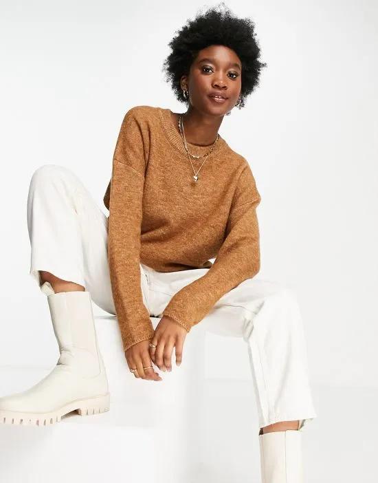 oversized sweater with volume sleeve in brown