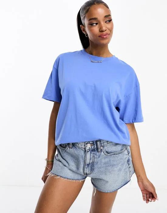 oversized t-shirt in blue