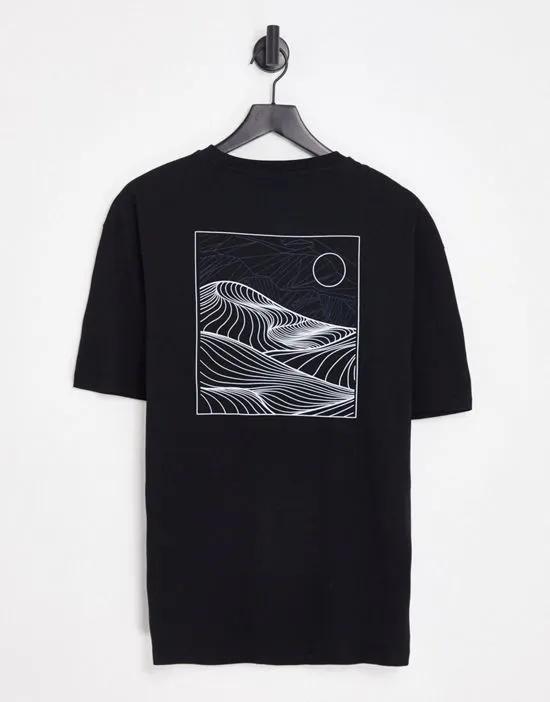 oversized T-shirt with Everest back print in black