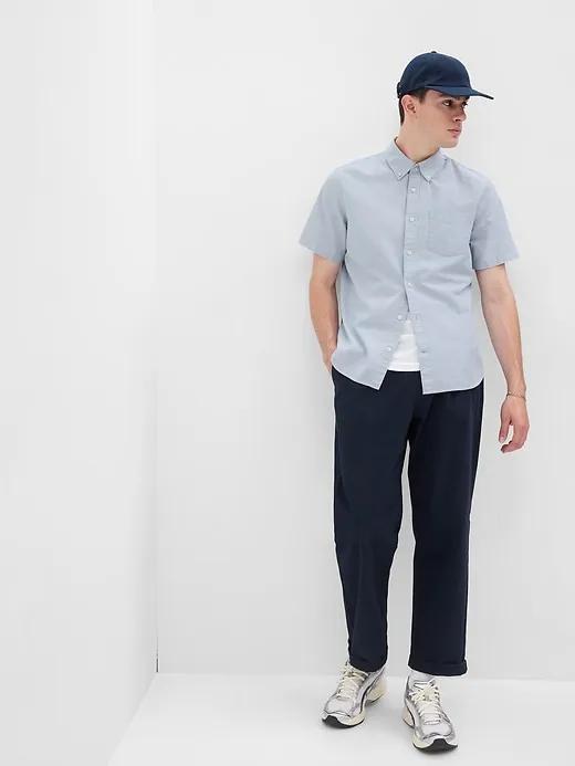 Oxford Shirt in Standard Fit with In-Conversion Cotton