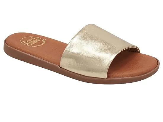 Paloma Featherweight Flat Sandal
