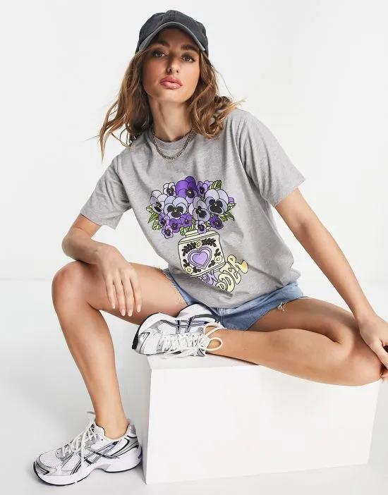 pansy motif t-shirt in gray heather