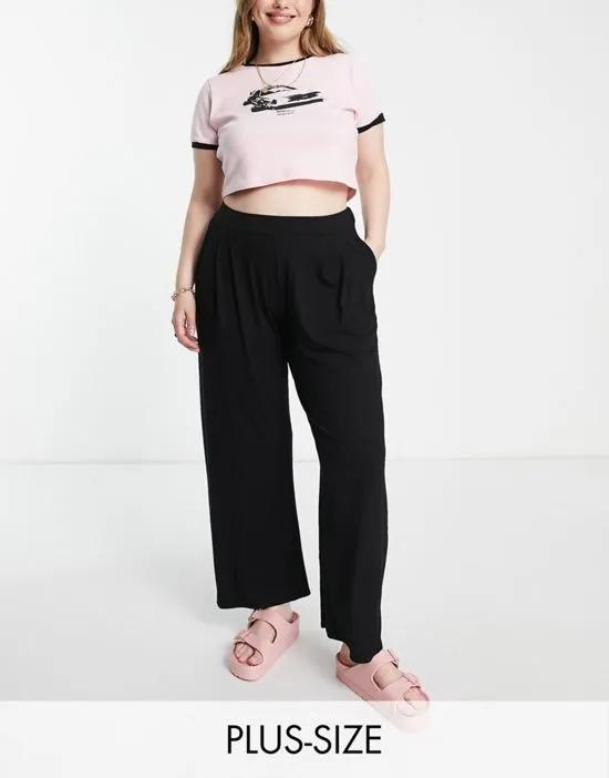 pleat front tailored pants in black