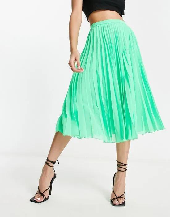 pleated midi skirt in apple green