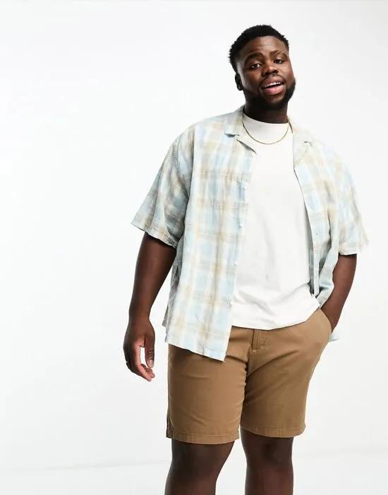 Plus chino shorts in tobacco