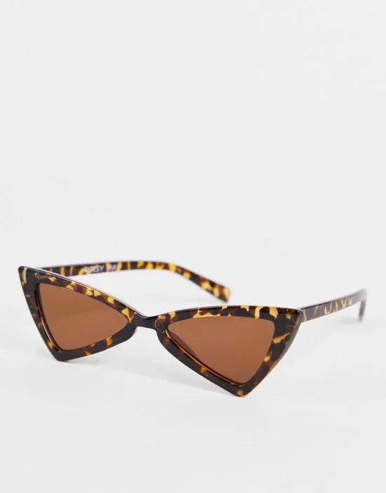 pointy cateye sunglasses in brown tortoiseshell