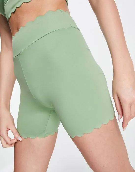 polyester legging shorts with scallop edge in olive