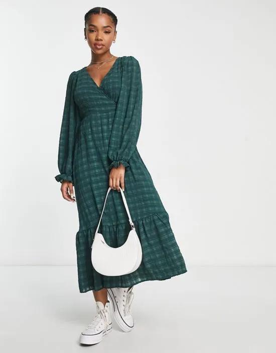 puff long sleeve midi wrap dress in dark green check
