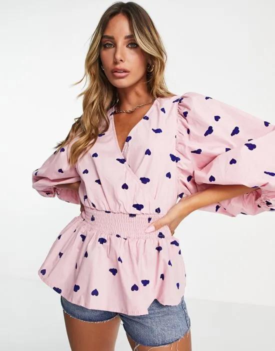 puff sleeve blouse in pink heart print