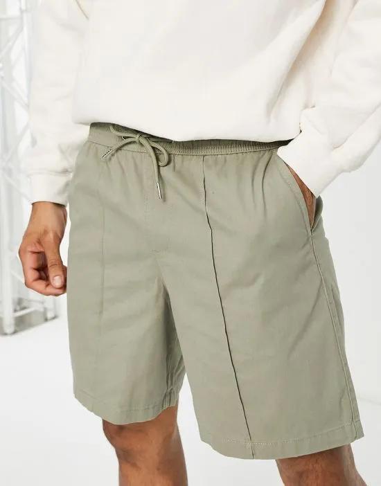relaxed fit pull on shorts with pintuck in dark khaki