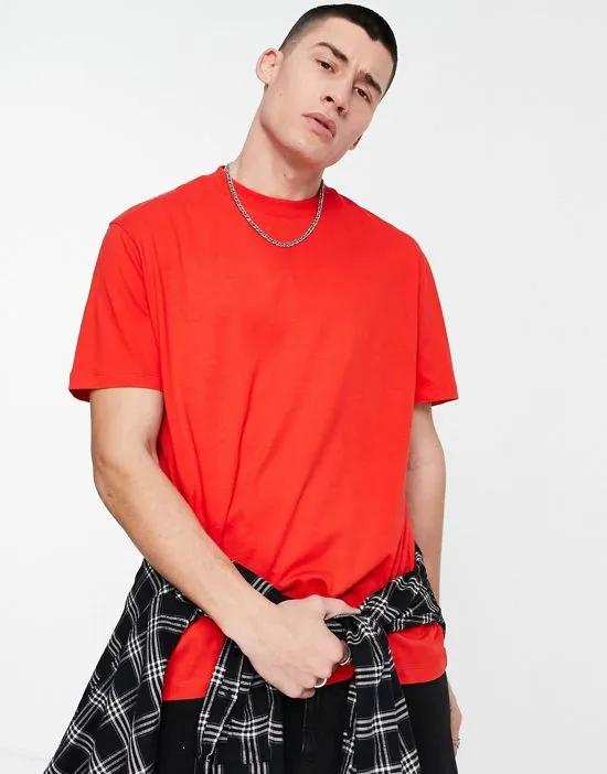 relaxed fit t-shirt in red