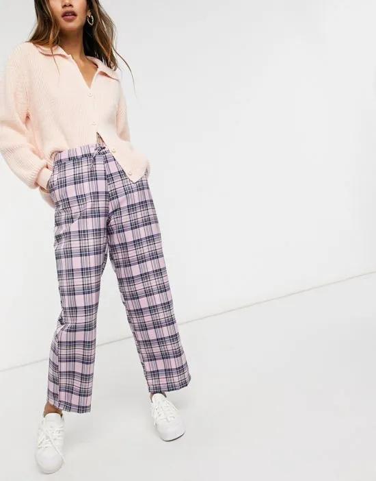 relaxed pants in pink plaid