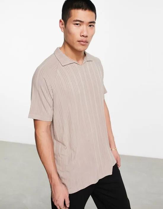 relaxed ribbed polo with revere in light brown