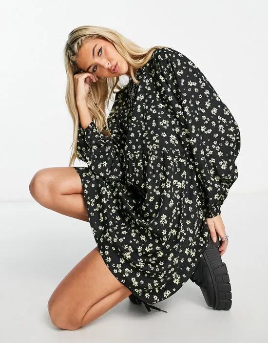 relaxed smock dress in grunge floral
