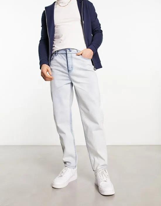relaxed tapered jeans in light blue