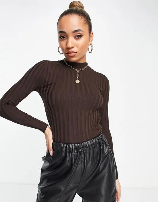 ribbed fine knit sweater in brown