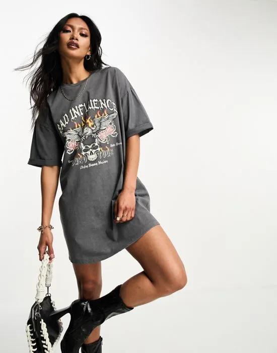 rolled sleeve T-shirt mini dress with graphic in gray