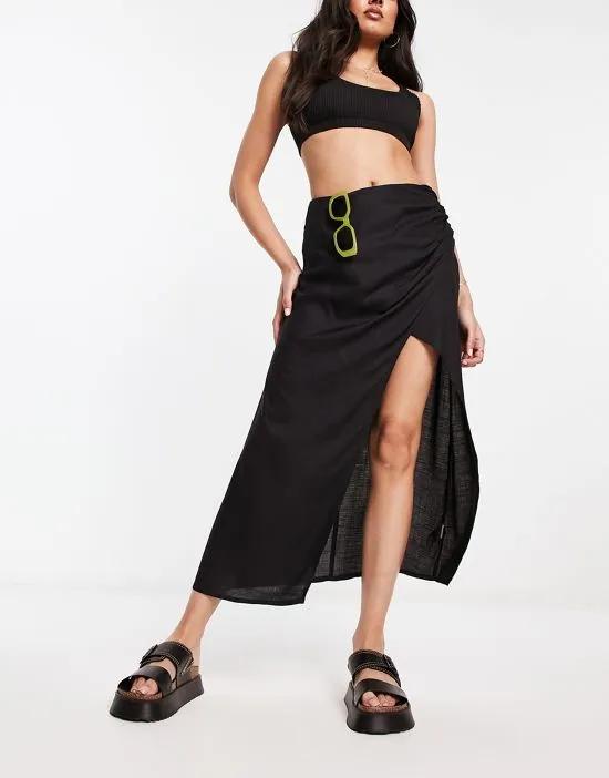 ruched side midi skirt in black