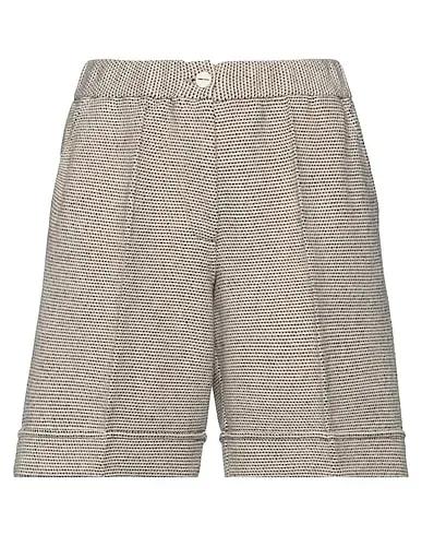 Sand Knitted Shorts & Bermuda