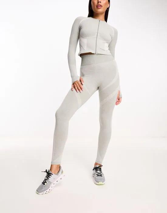 seamless legging with bum ruche and contour - part of a set