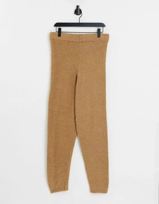 set knitted sweatpants in textured boucle yarn in camel