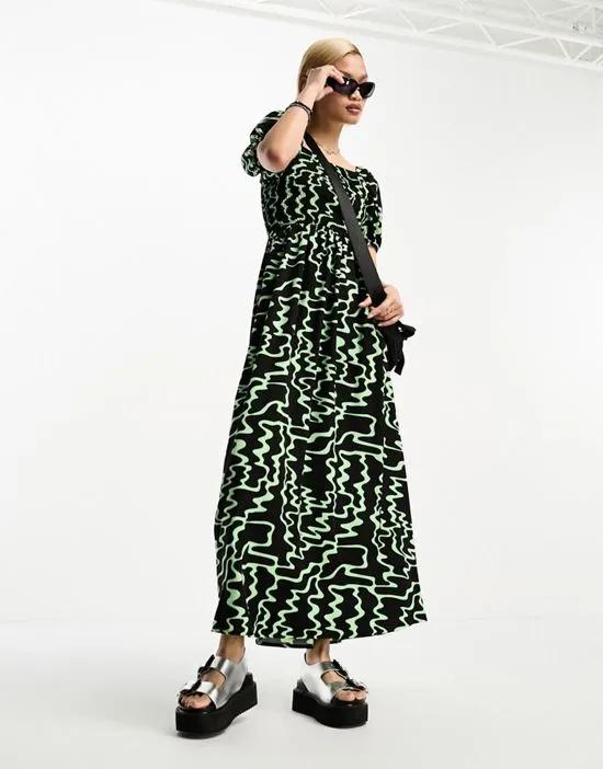 shirred puff sleeve maxi dress in abstract print