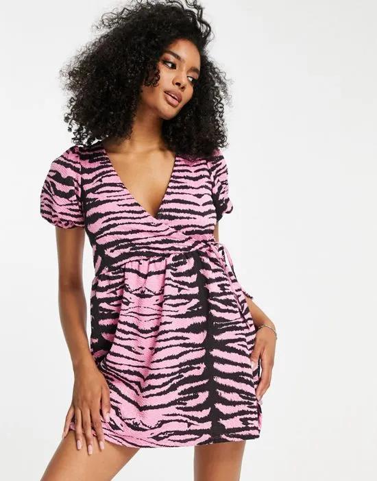 short sleeve smock wrap dress in pink zebra animal
