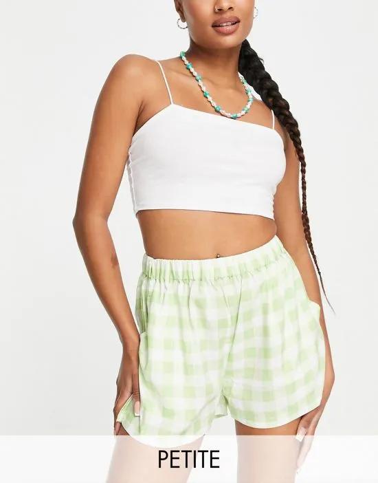 shorts in green gingham - part of a set