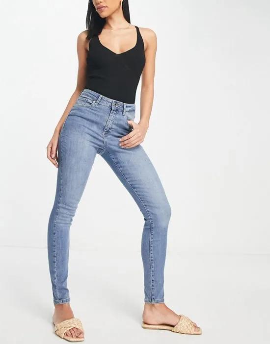 skinny jean with high waist in light blue
