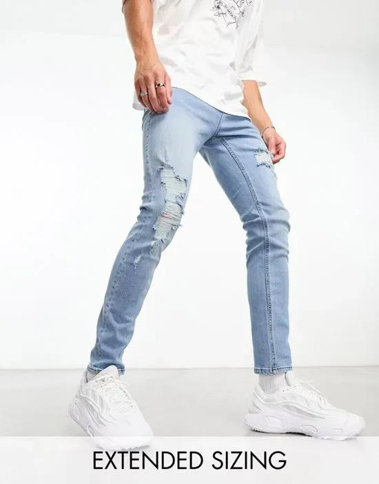 skinny jeans in light wash blue