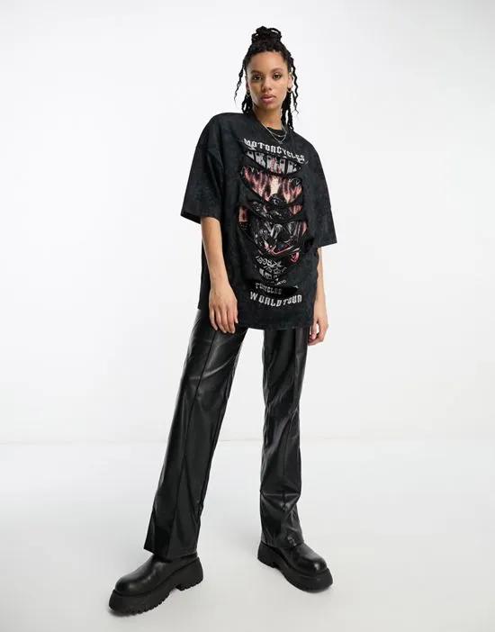 slash front rock oversized t-shirt graphic with hotfix in black
