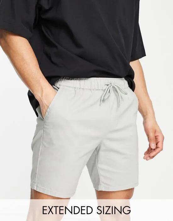 slim chino shorts in light gray